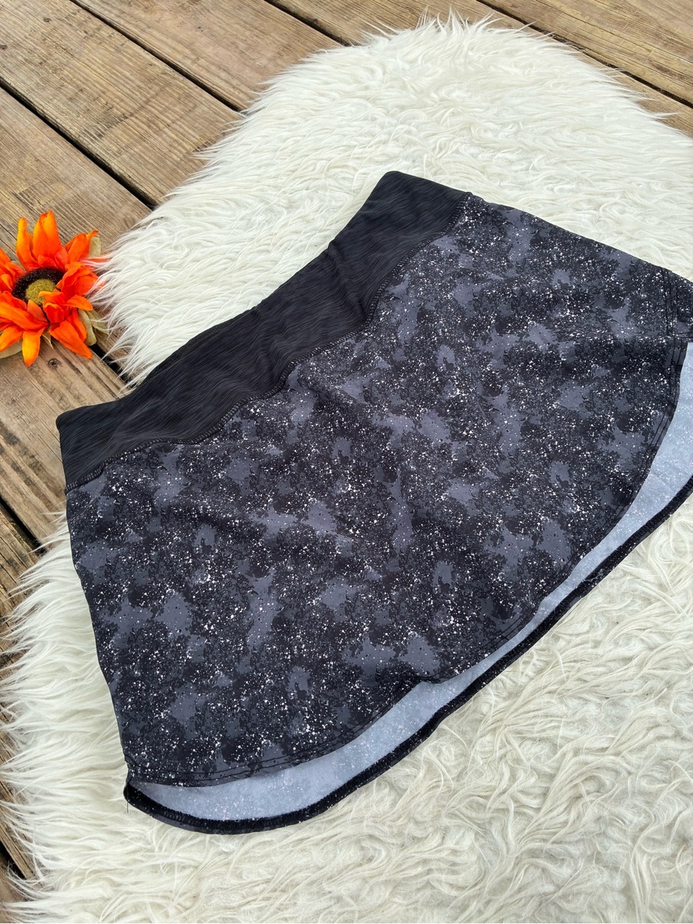 🌺LIKE NEW Etonic skorts 🌺 size medium